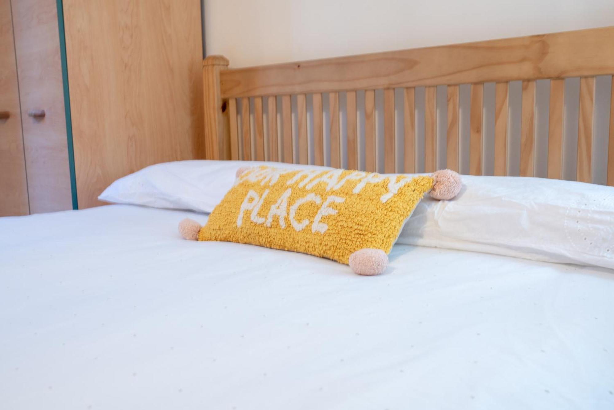 Spacious 1 Bed Apartment With Workspace, Coffee & Free Secure Parking Birmingham Exterior photo